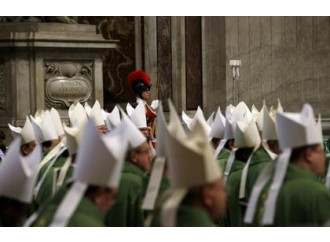 Il Papa chiude il Sinodo
No a una «spiritualità del miraggio»
